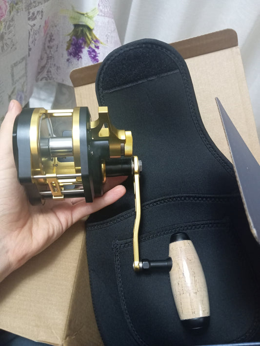 Mulinello sinistro con guidafilo ottimo per le tecniche verticali con tanta comodità