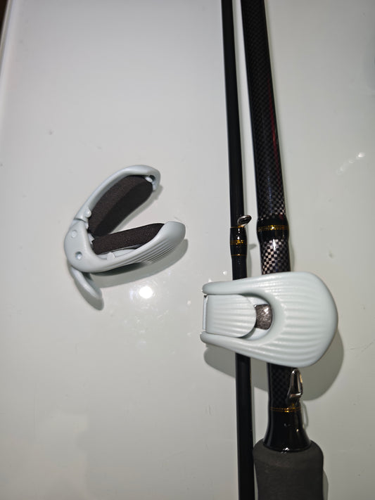 Clip per riporre le canne da pesca in sicurezza