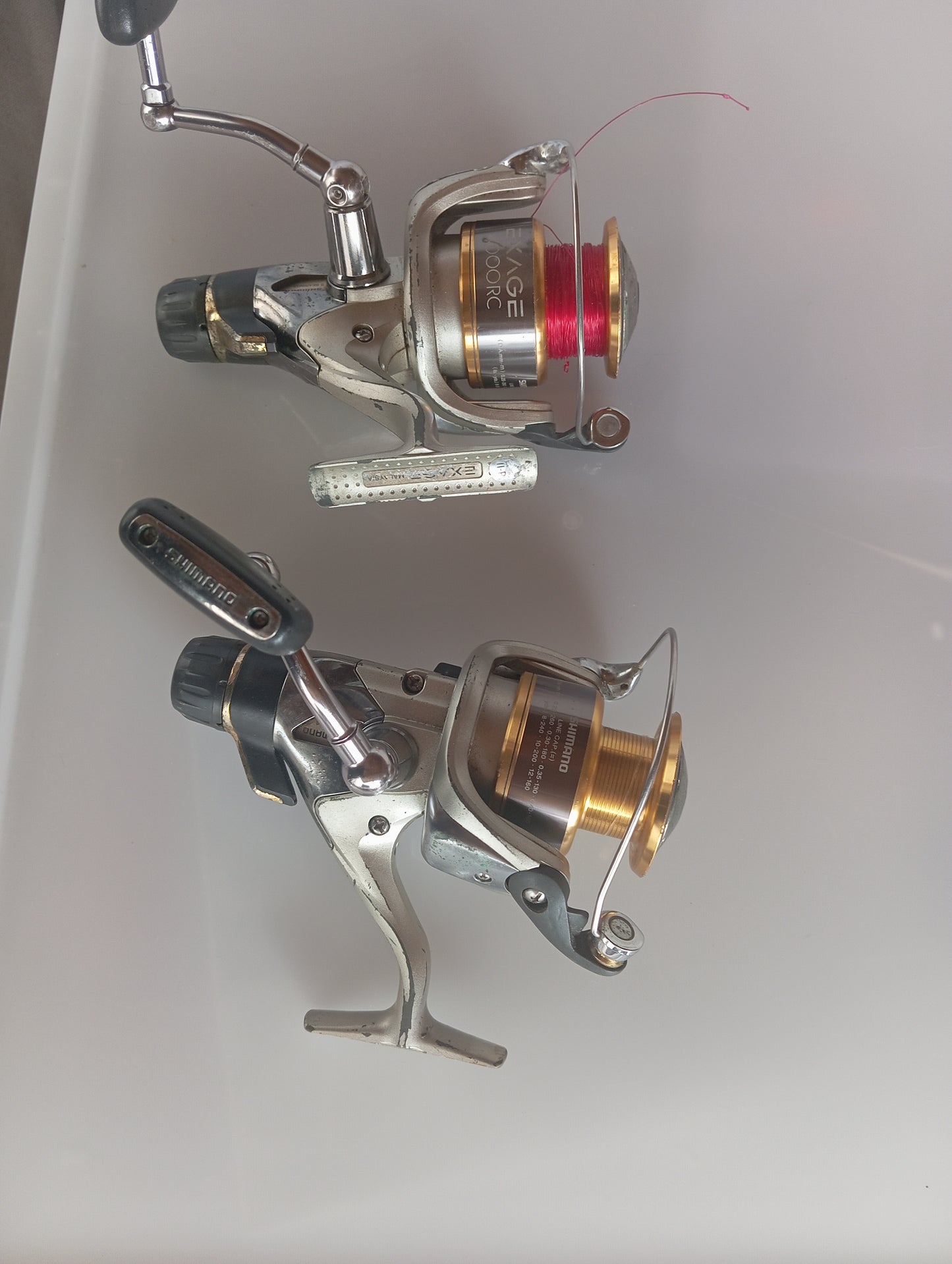 Mulinello shimano exage 4000 rc con sei bobine di ricambio  disponibili su richiesta doppia frizione posteriore