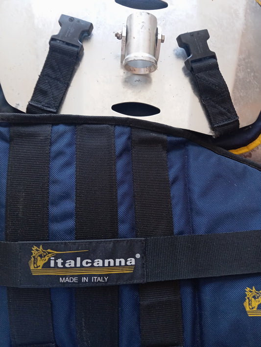 Kit completo cintura e renale da combattimento per traina d altura drifting al tonno presenta segni d usura