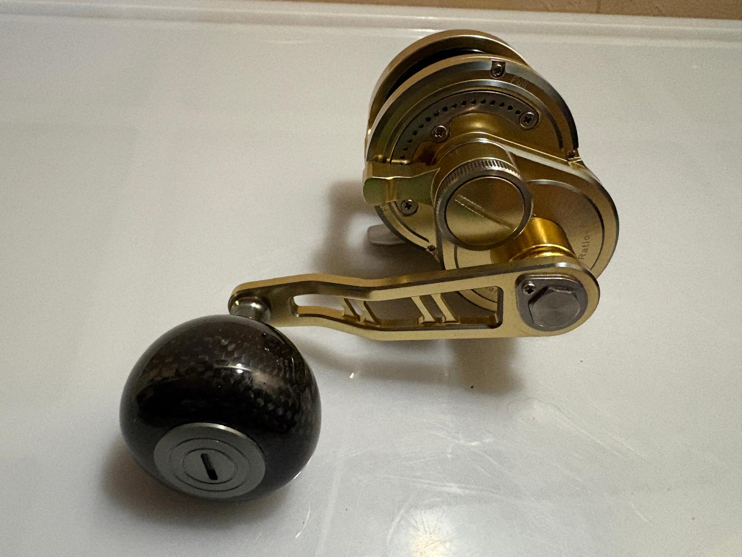 Mulinello sealine australian reel vj 300 frizione e manopla in carbonio nato per slow pitch  e tecniche verticali destro